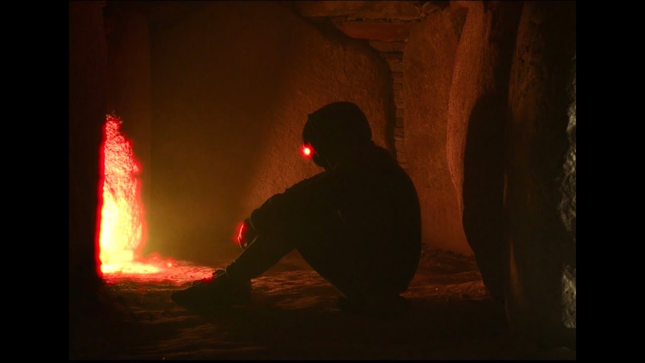 Still from Univers